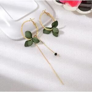 Layla Flower GREEN Petal Gold Drop Earrings 1A5